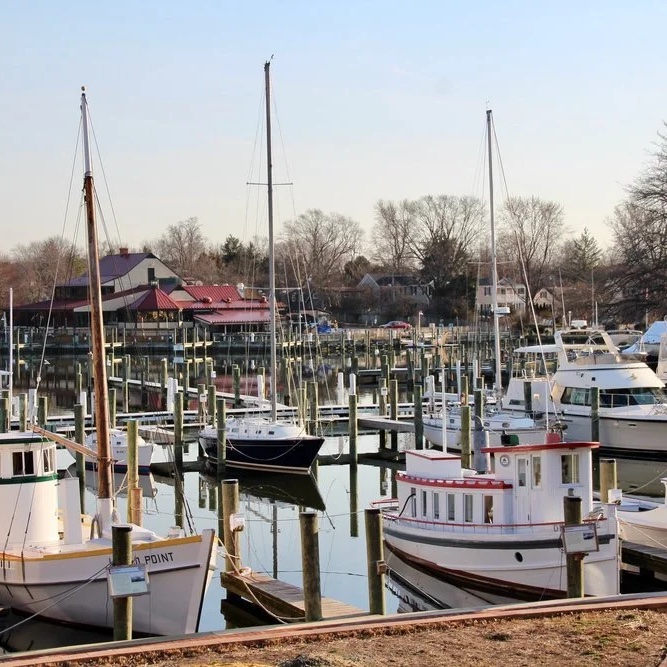 talbot-county-boats crop front facing view of Fountain Park in Chestertown, Maryland